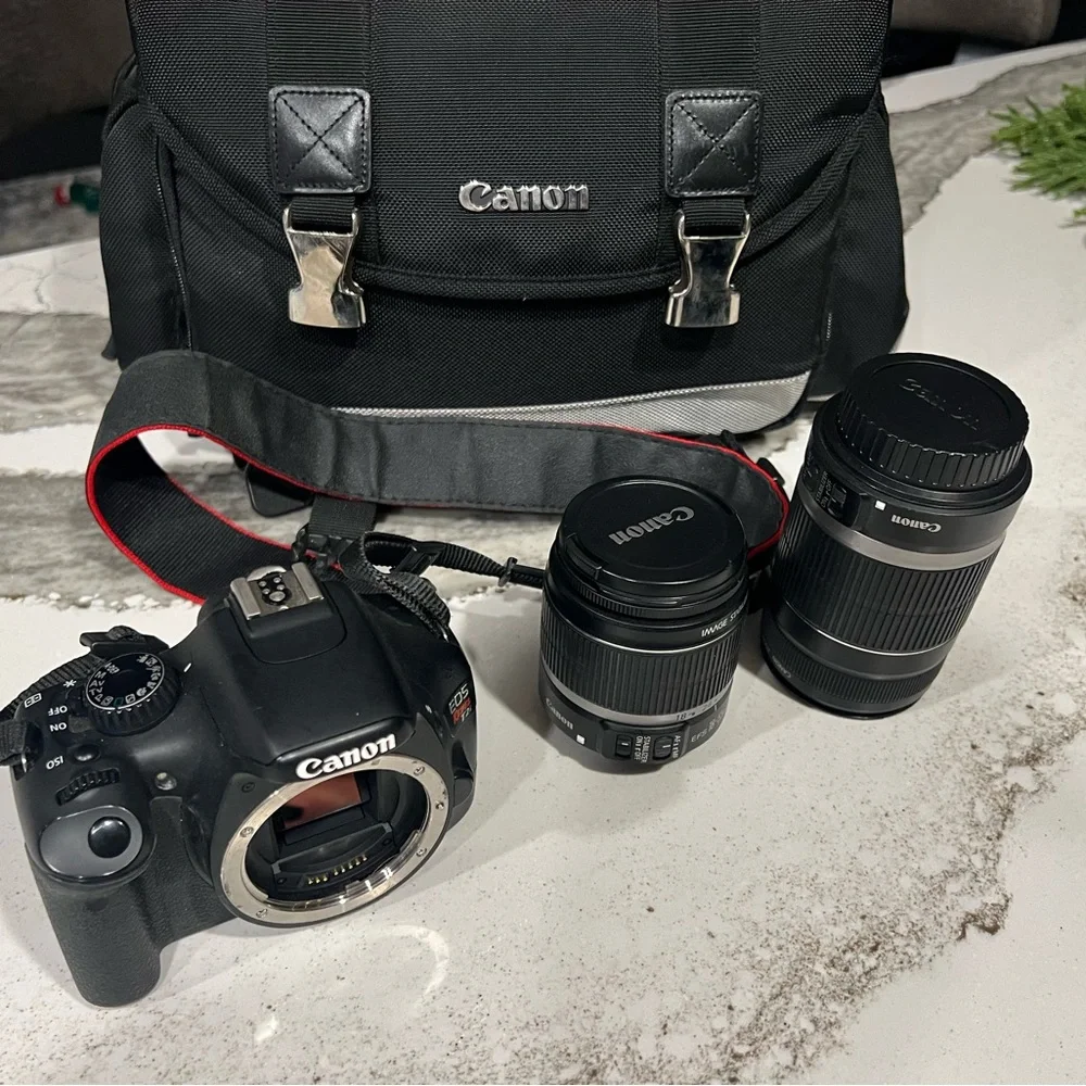 Canon EOS Rebel T2i Camera